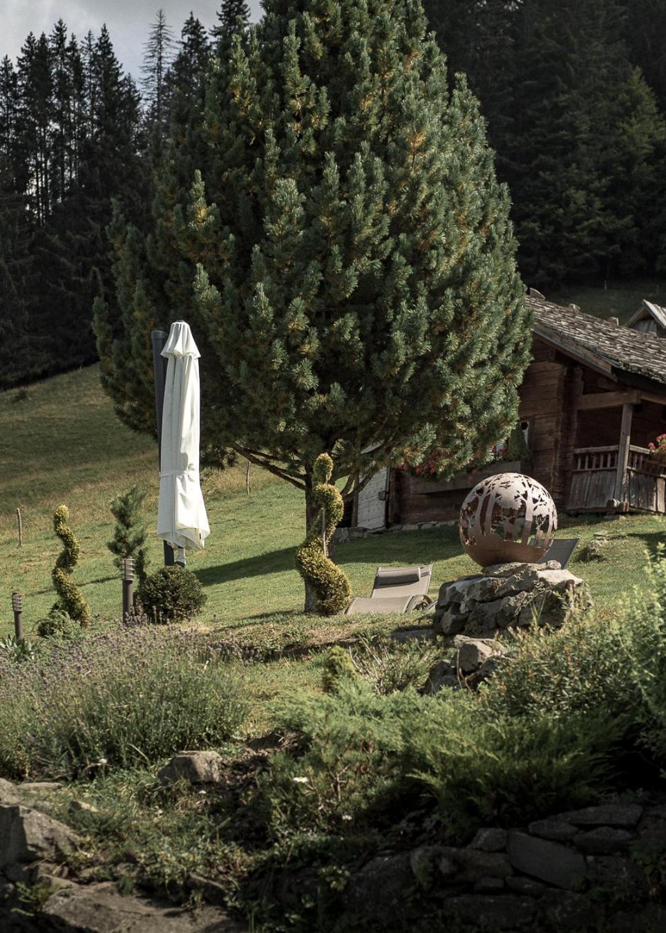 Hotel La Ferme Des Vonezins Thônes Exterior foto